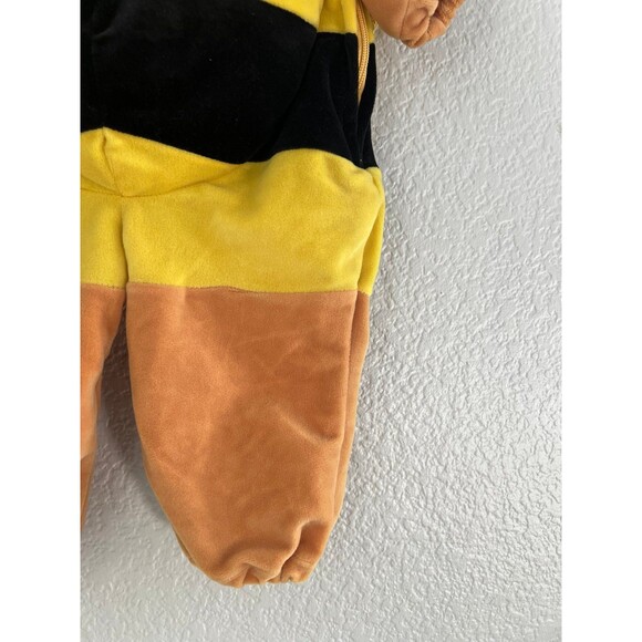 Disney Store, Winnie the Pooh w/ Wings Costume, Size 6 to 12 mos - Picture 3 of 8